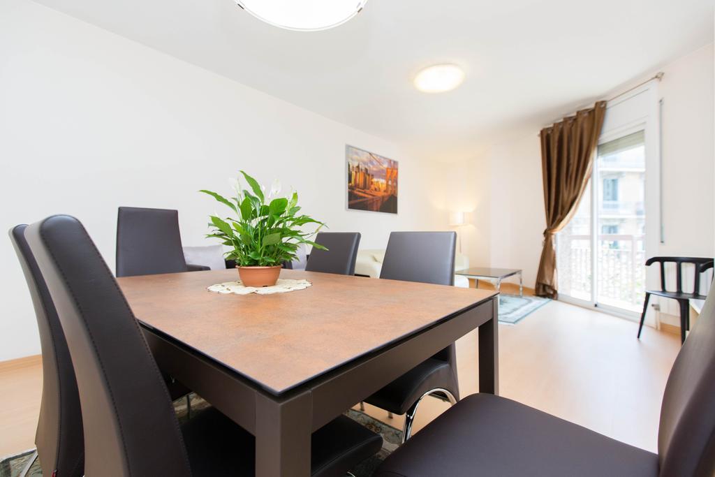 Stay Barcelona Central Apartments Room photo