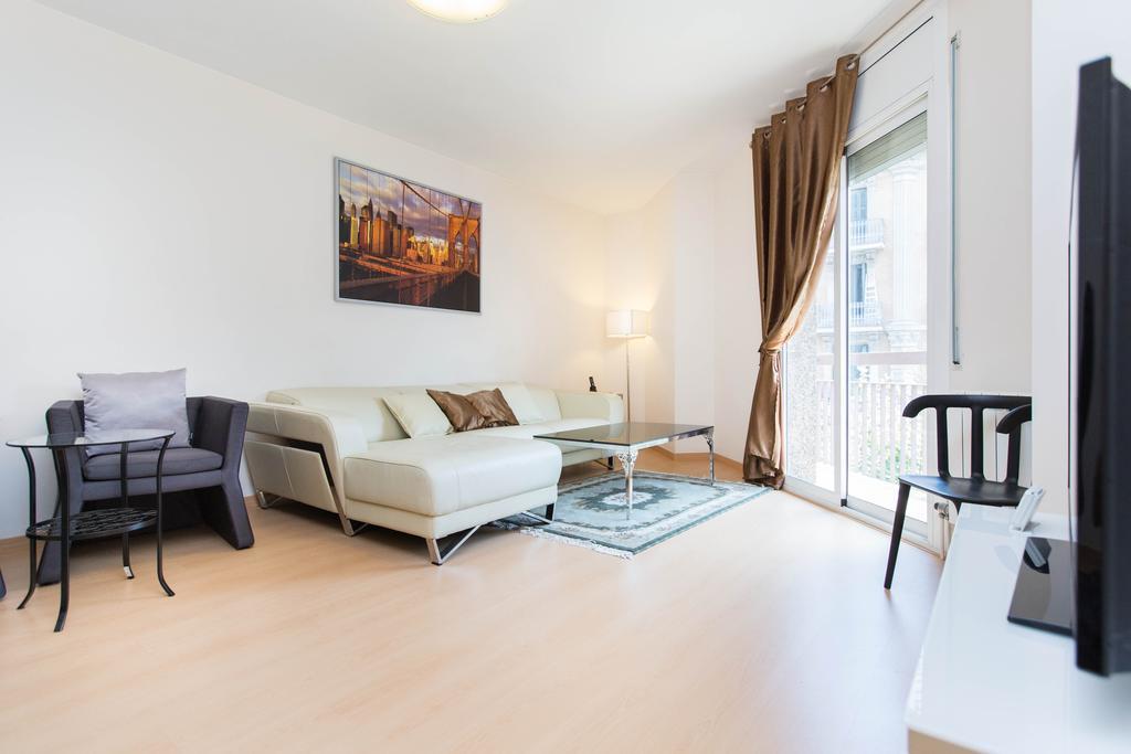 Stay Barcelona Central Apartments Room photo