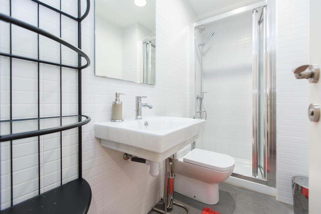 Stay Barcelona Central Apartments Room photo