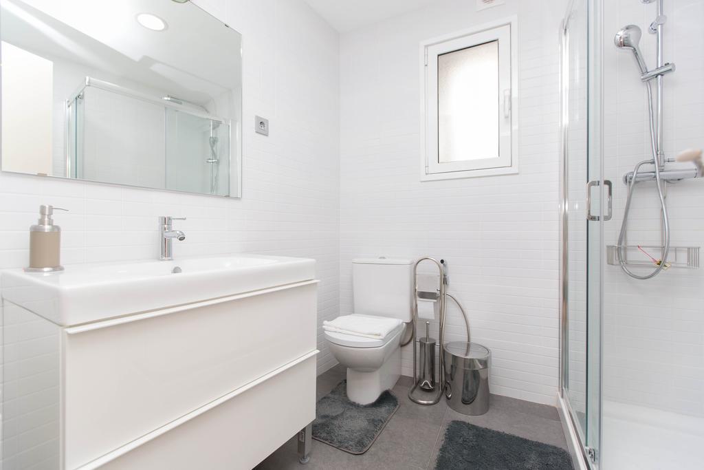Stay Barcelona Central Apartments Room photo